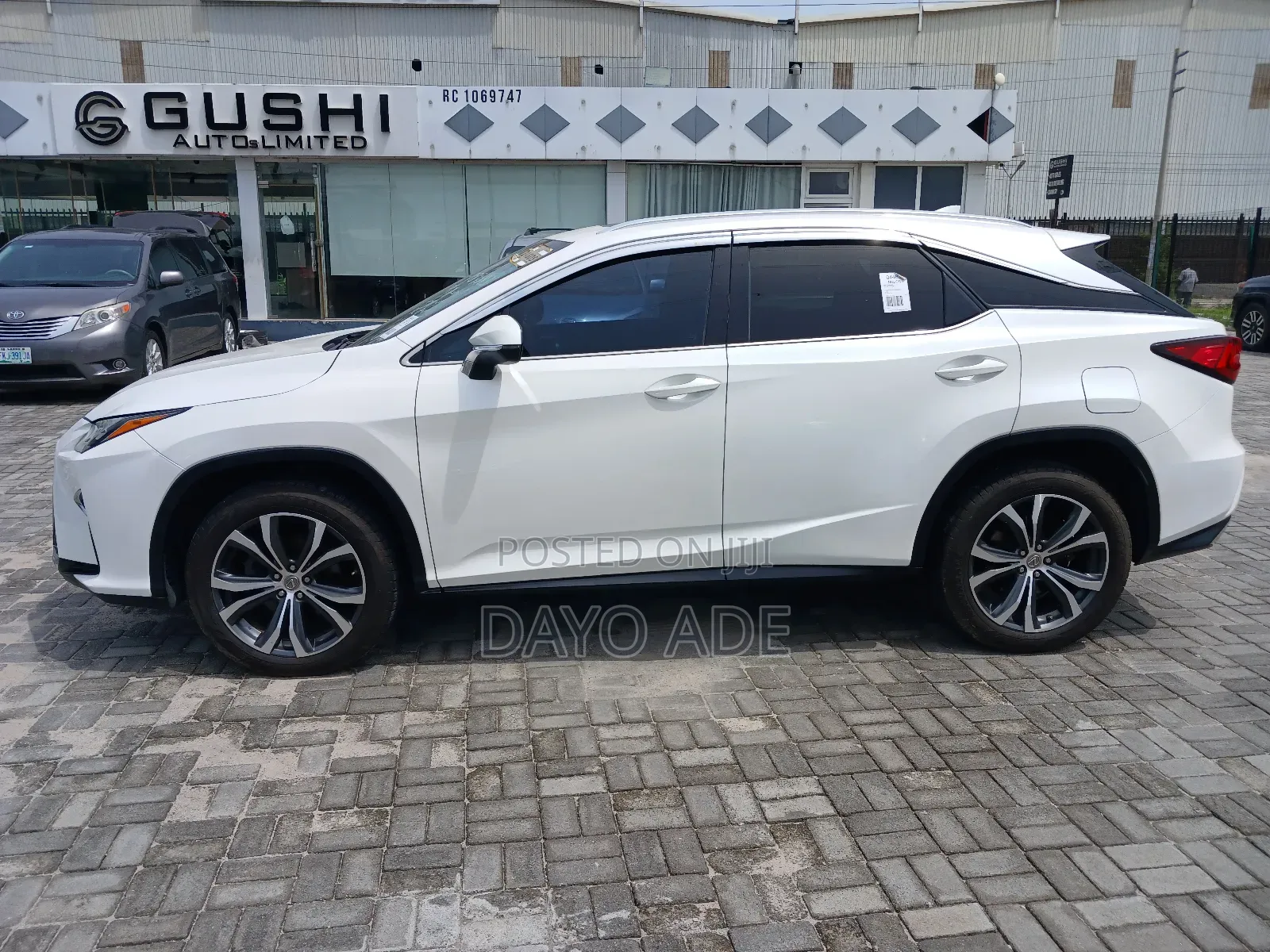 Lexus RX 350 FWD 2017 White