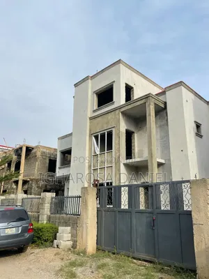 Pre Finished 5 Bedroom Fully Detached