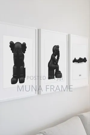 Kaws Wall Acrylic Glass Artwork Wall Decoration