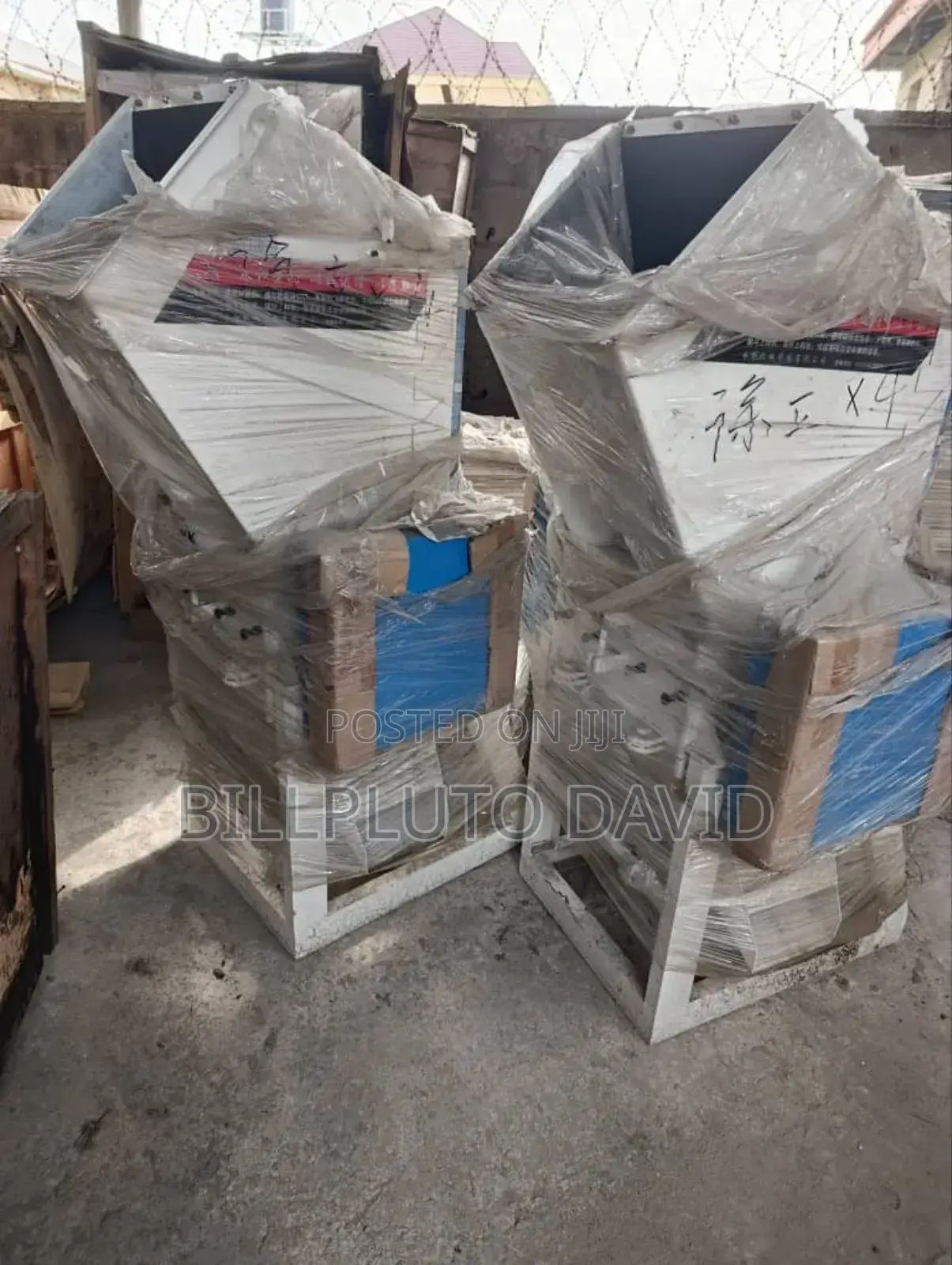 Plastic/Polythene Crusher Machine