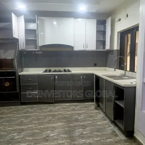 3bdrm Block of Flats in Gra Estate for sale