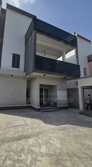 5bdrm Duplex in Omole Phase2 Estate for sale