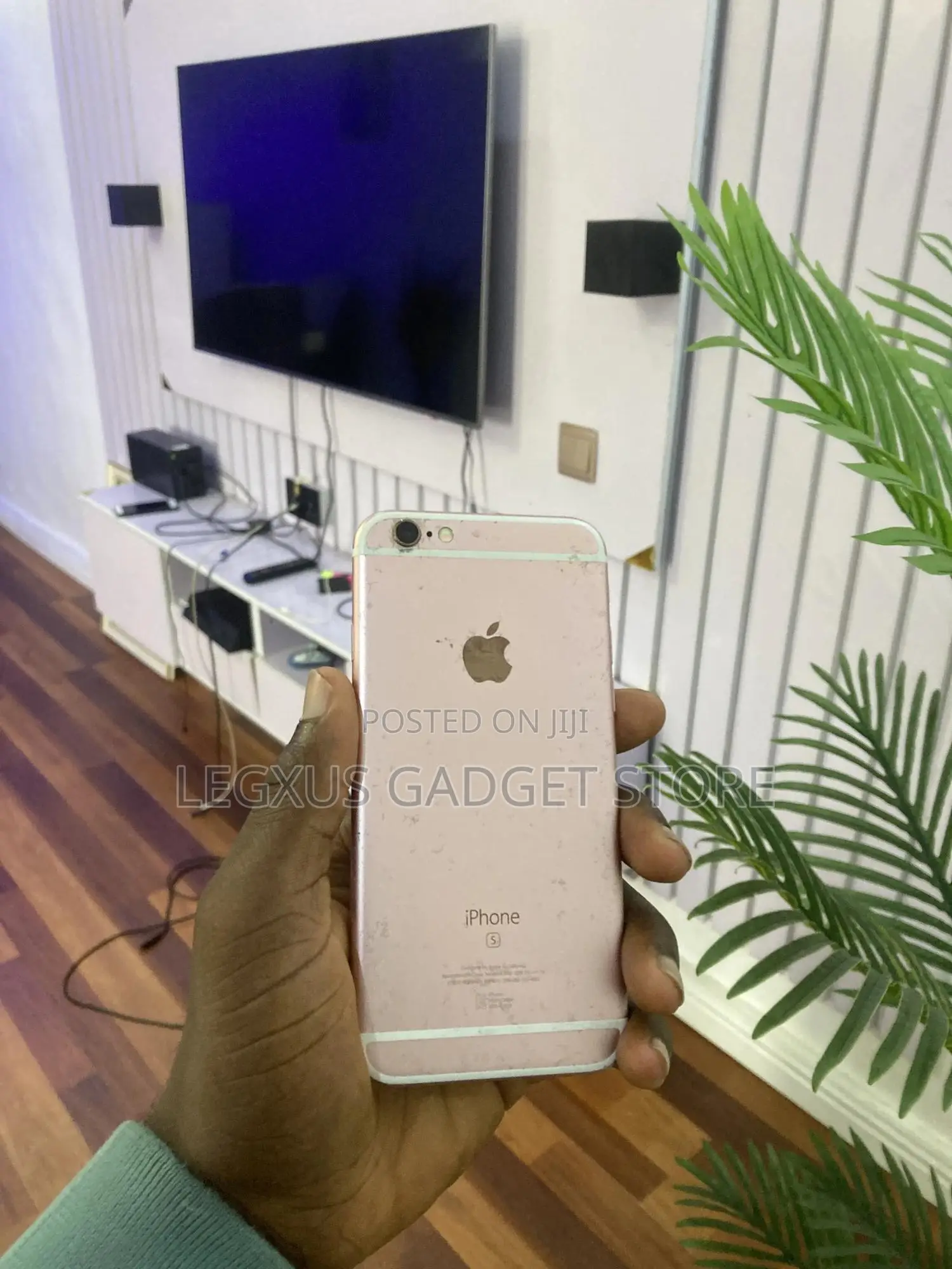 Apple iPhone 6s 64 GB Gold