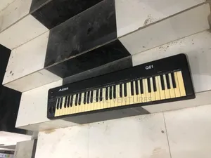 Uk Used Alexis Five Octave Midi Keyboard