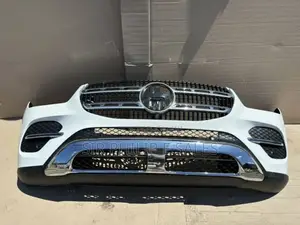 Front Bomber of Mercedes-Benz C300 2013