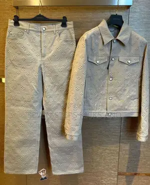 Photo - High Quality Louis Vuitton Monogram Luxury Tracksuit