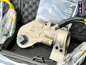 Enerpac Hydraulic Torque Wrench Set, 1- 1/2 In. Square Drive