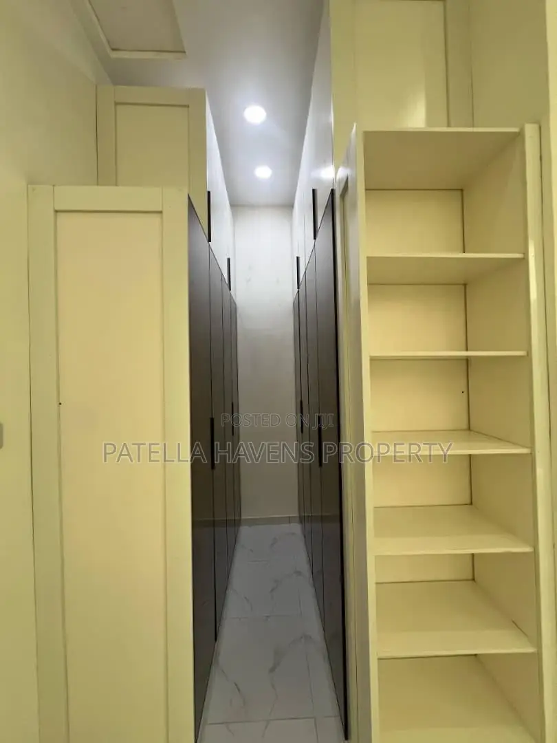 Beautifully Finished 4 Bedroom Duplex With Bq