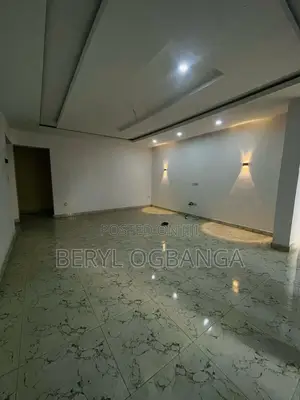 3bdrm Apartment in Lekki Phase 2 for rent