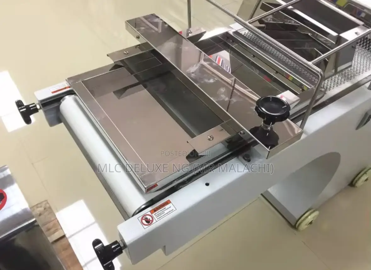 Electric 220v Bakery Dough Molder (Dough Roller) Adjustable