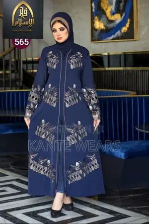 Luxury and Classic Dubai Abaya