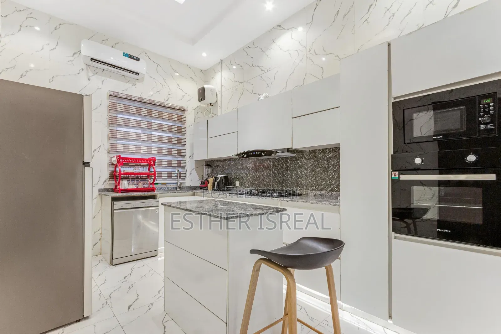 Luxury 3 Bedroom Chevron