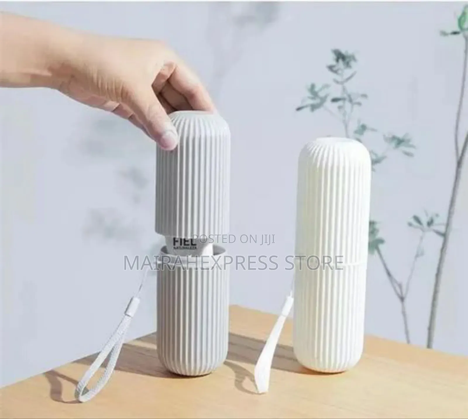 2sets Multi Function Toothpaste/Brush Travel Case Holder