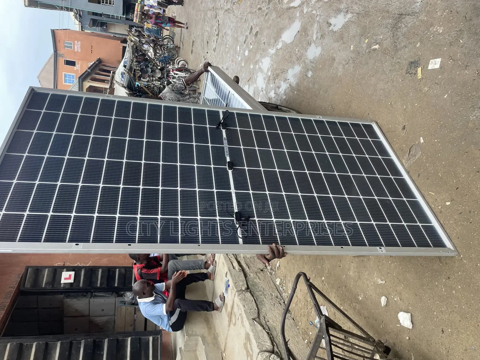 700watts Solar Bifacial Panels