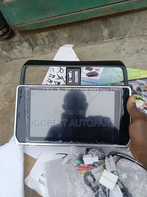 Photo - Toyota Land Cruiser Prado Android Screen With GPS Navigation