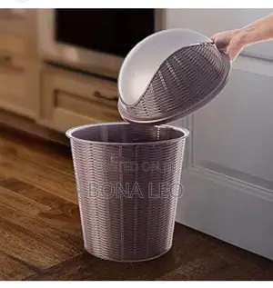 Unique 15ltrs Swing Imported Plastic Bin