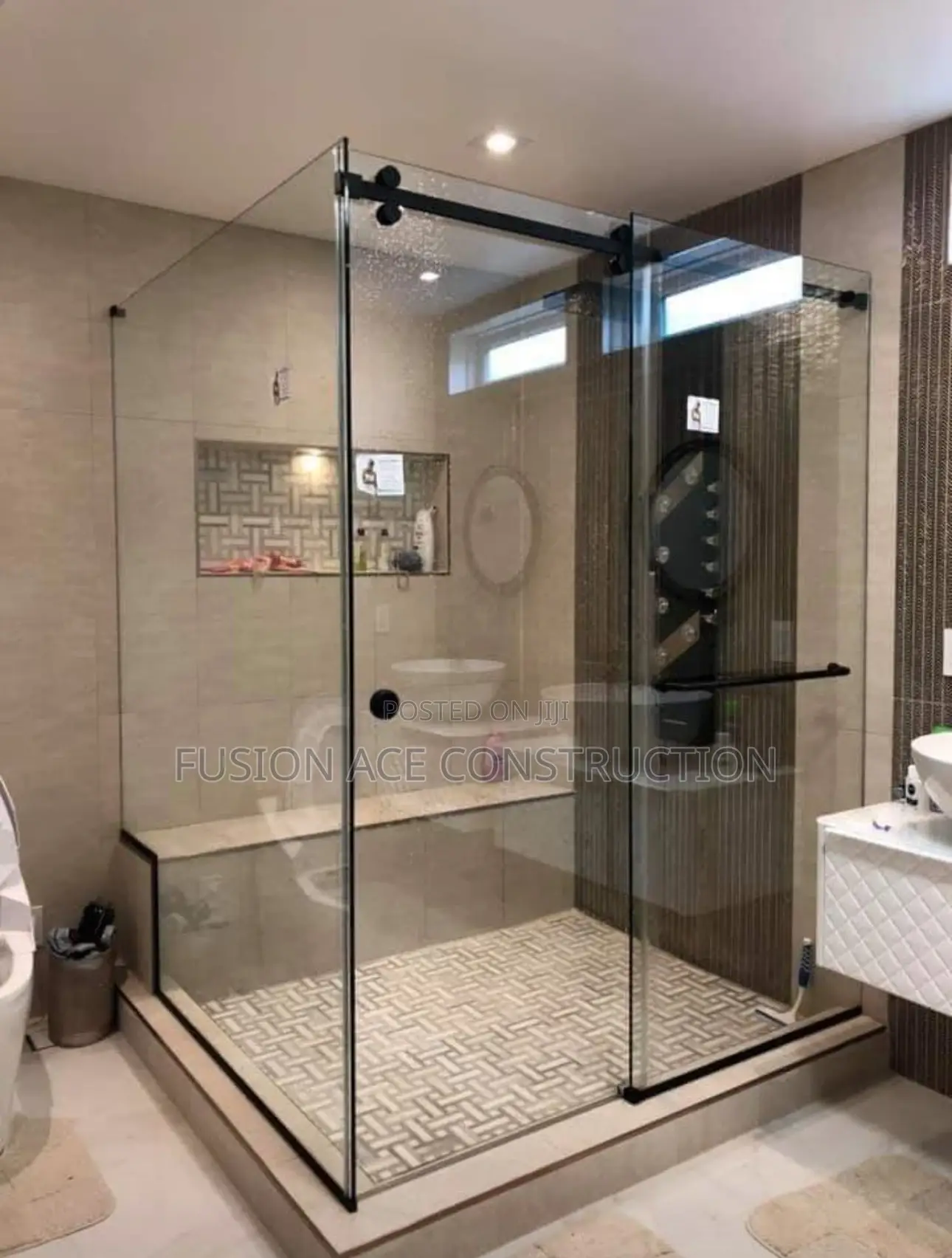 Plain Glass Shower Cubicle
