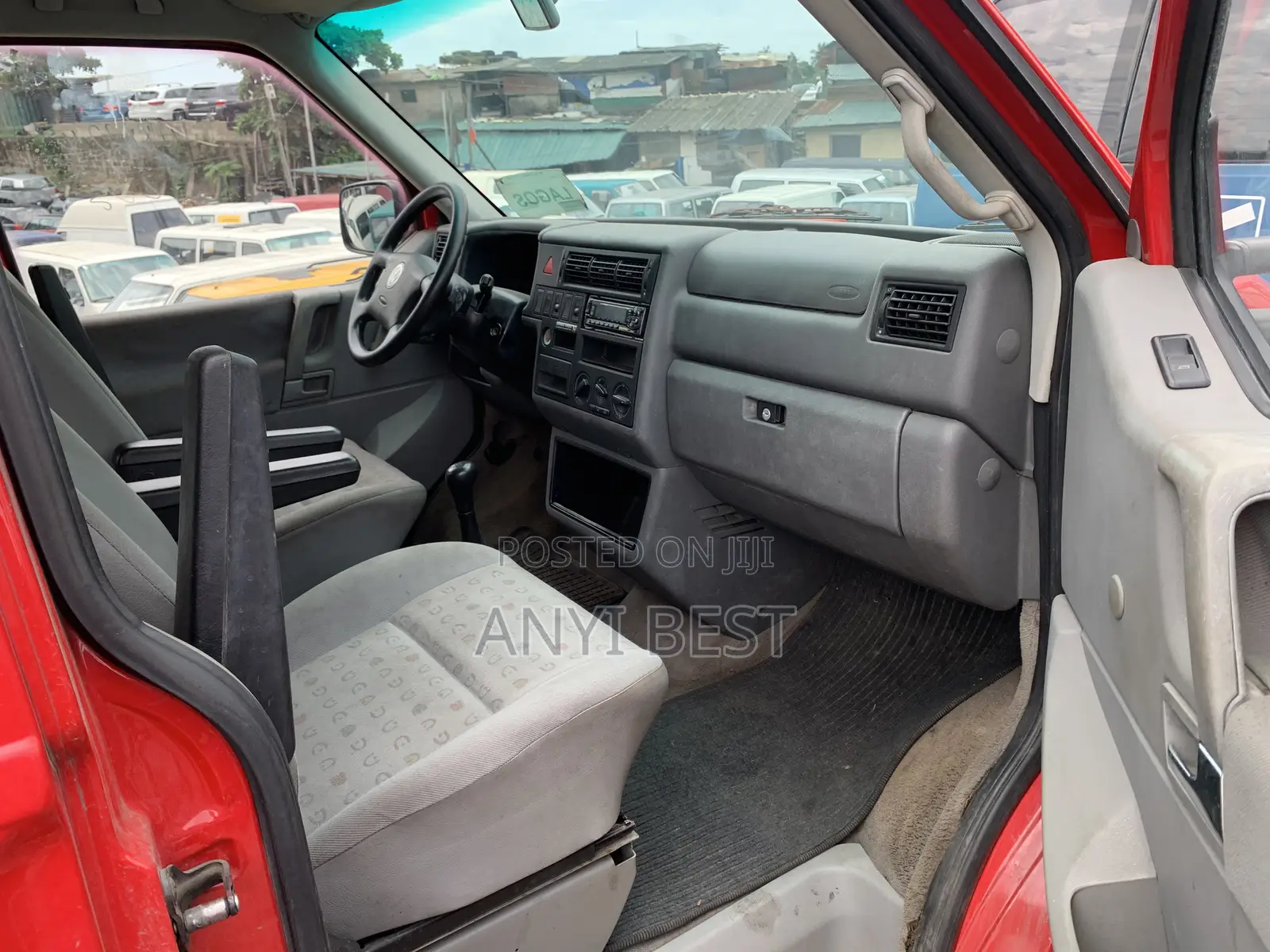 Volkswagen Transporter 2005 Red