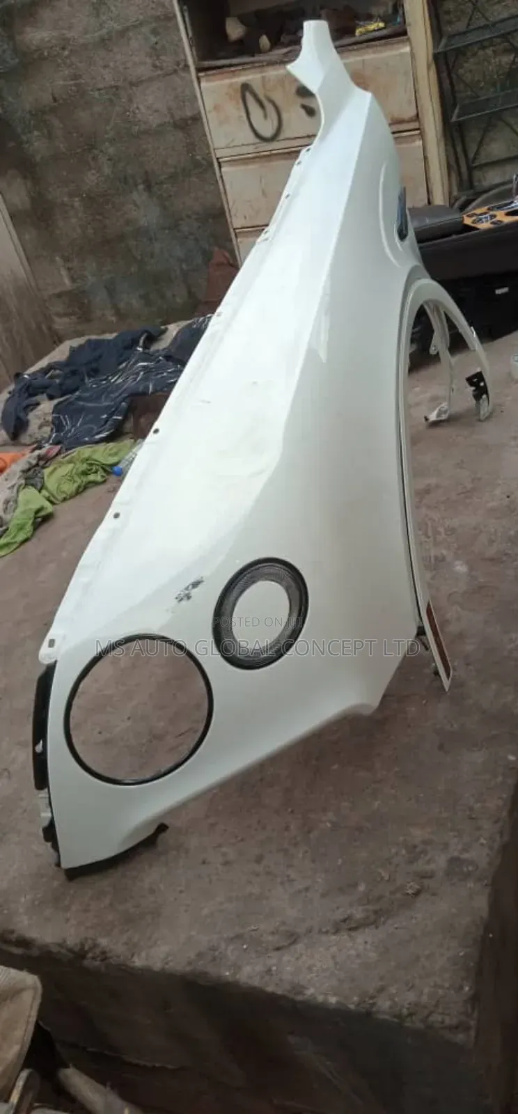Bentley Bentyaga Fender