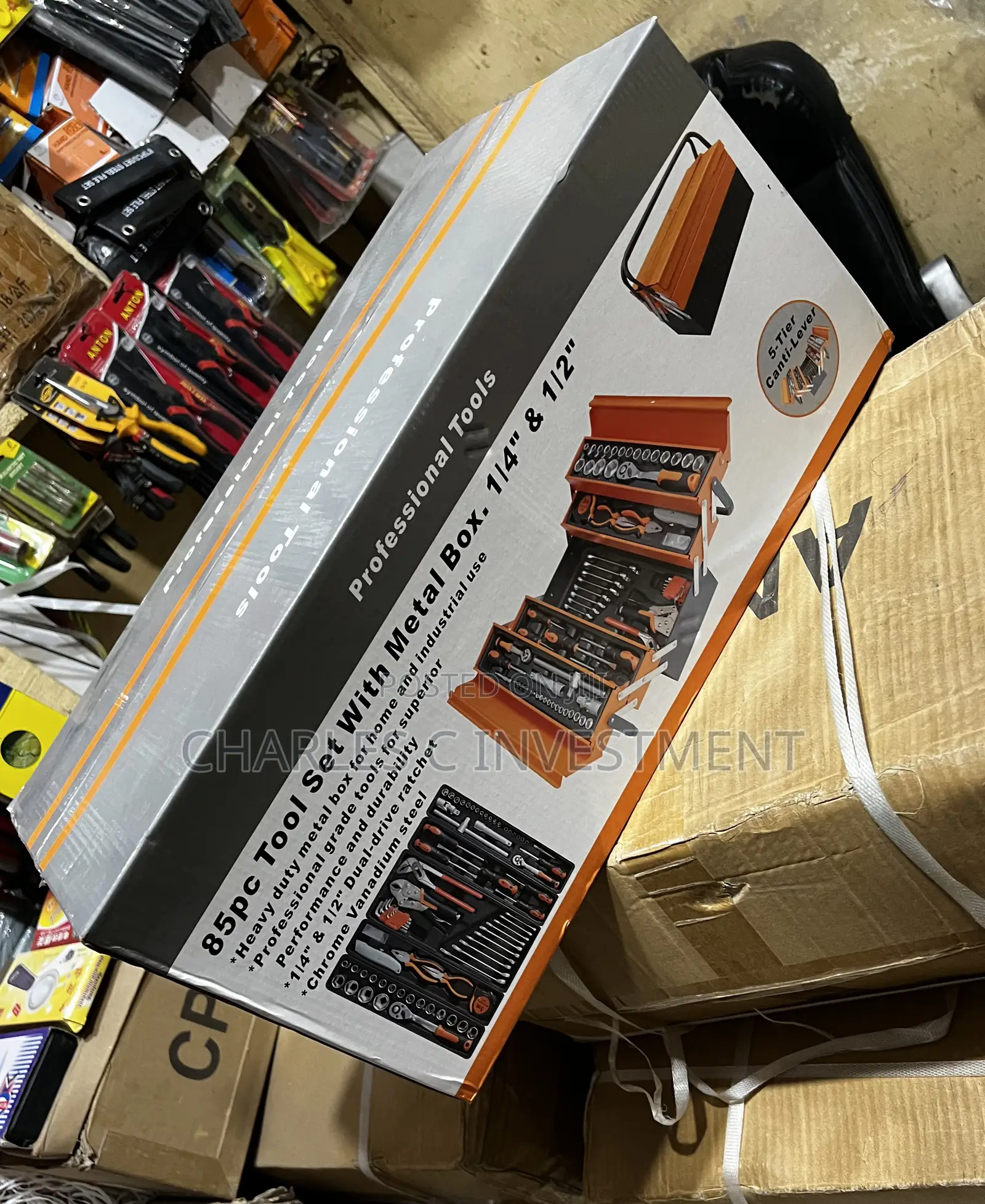 85pcs Tool Set With Metal Box.