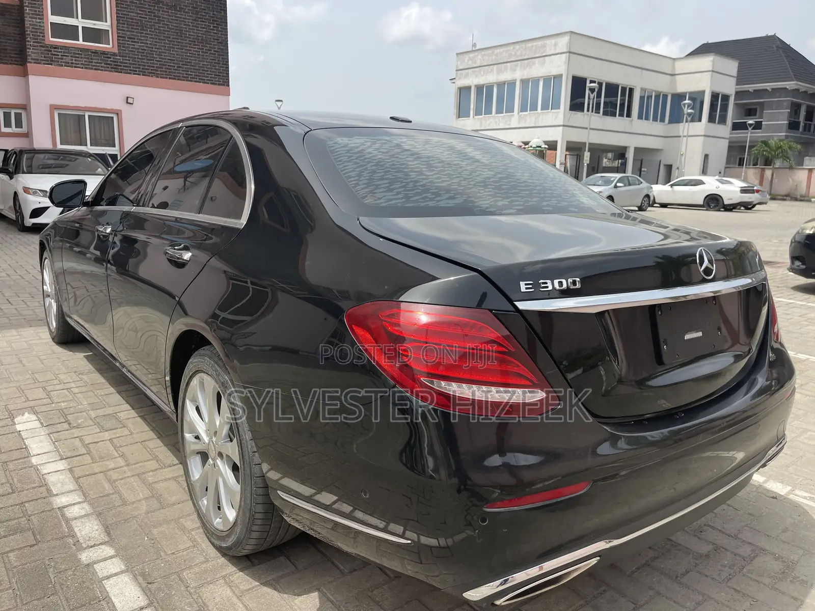 Mercedes-Benz E300 2017 Black
