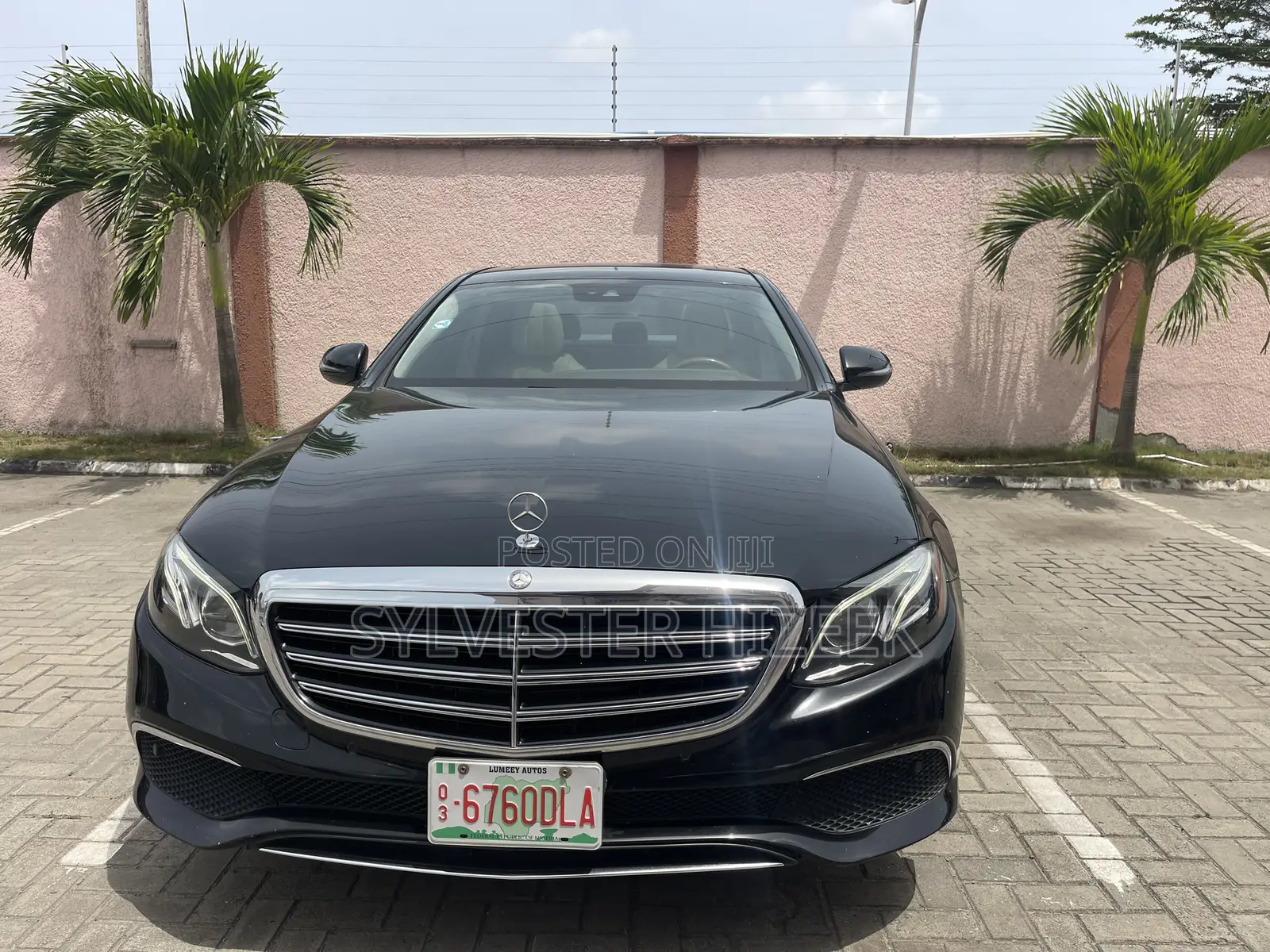Mercedes-Benz E300 2017 Black