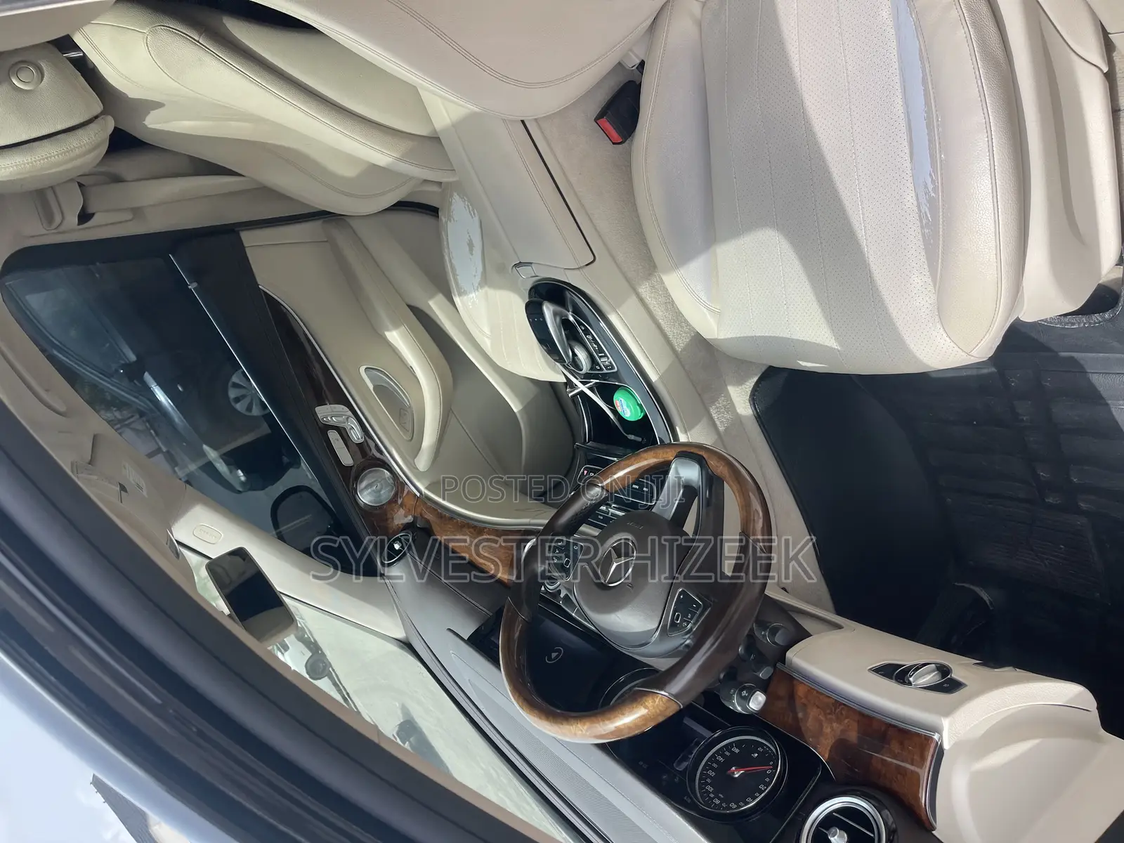 Mercedes-Benz E300 2017 Black