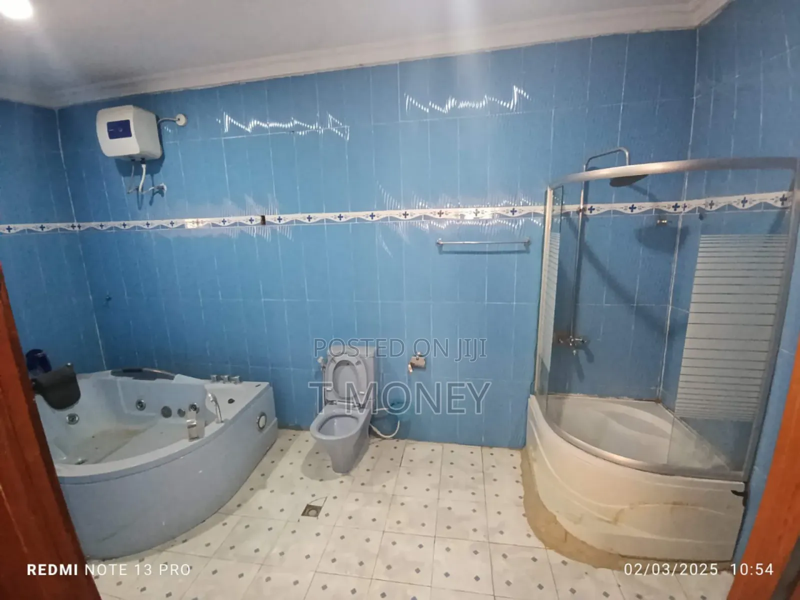 Furnished 6bdrm Duplex in Ipaja for sale
