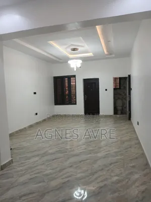 3bdrm Block of Flats in News Engineering, Dawaki for rent