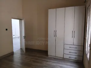 4bdrm Duplex in Ikeja Gra for rent