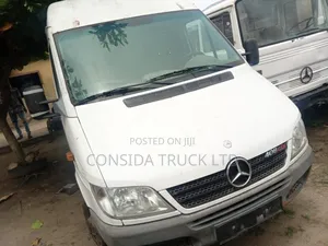 Mercedes-Benz Sprinter 1998 White