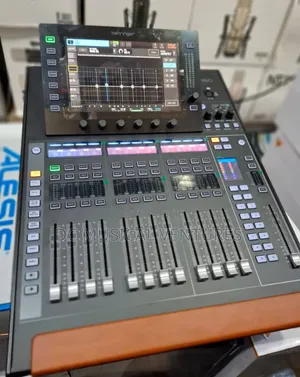Behringer Wing Compact Digital Mixer