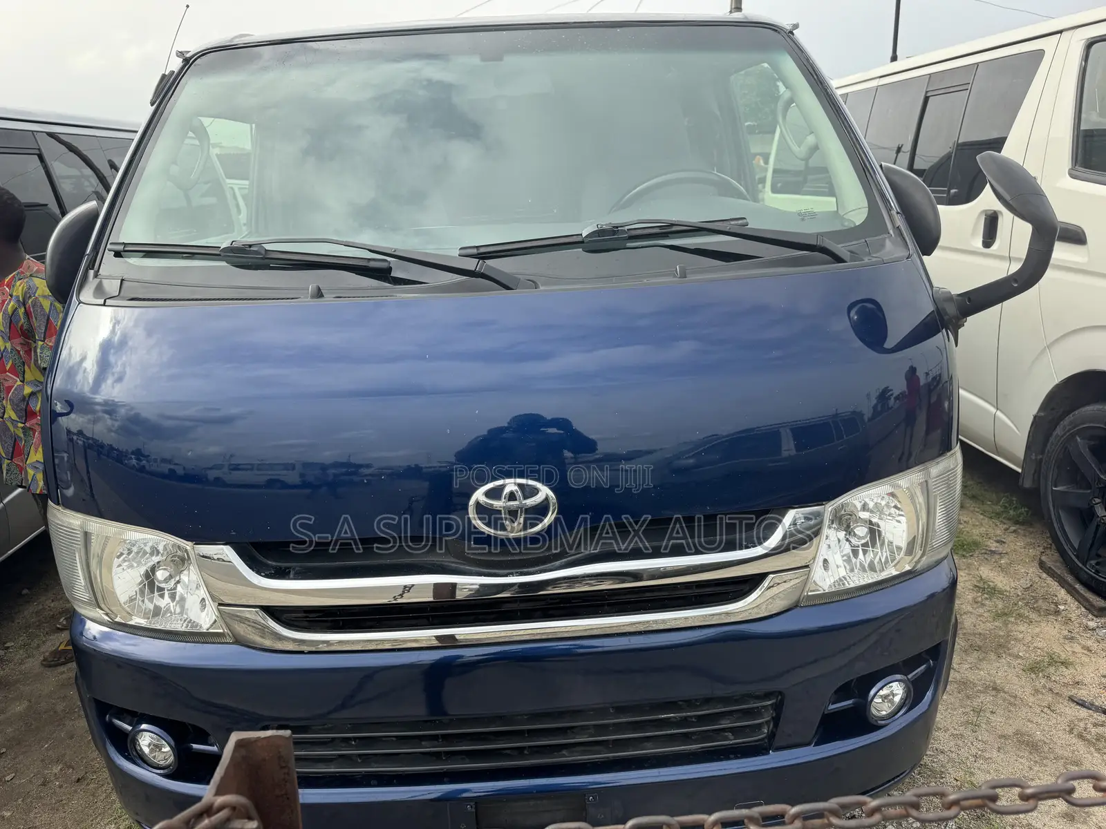 Toyota HiAce 2012 Blue