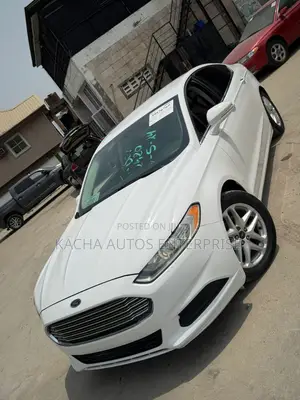 Ford Fusion 2014 White