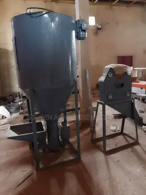 Animal Feed Mill Machine