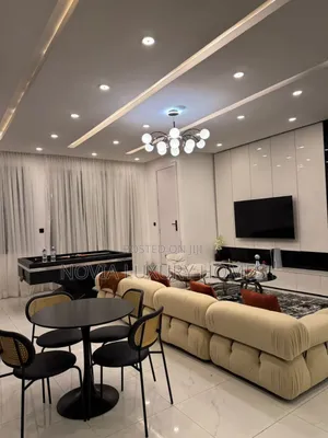 Luxury 3bedroom With Cinematic Room