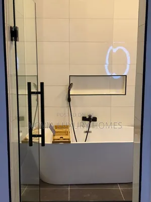 Luxury 3bedroom With Cinematic Room
