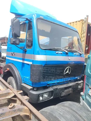 Mercedes-Benz 1620 Cap and Chassis
