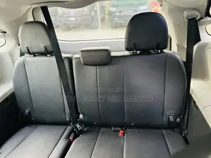 Toyota Sienna XLE 8 Passenger (3.5L 6cyl 6A) 2016 Red