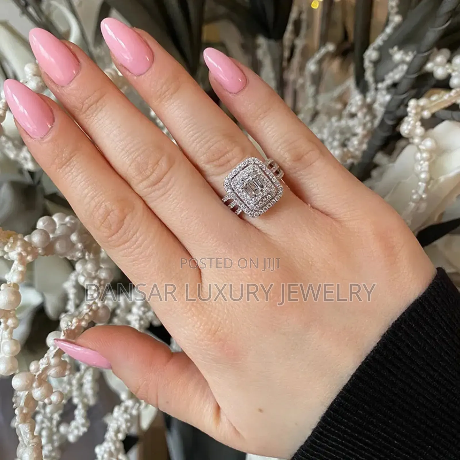 Sugar Luxury Proposal Ring