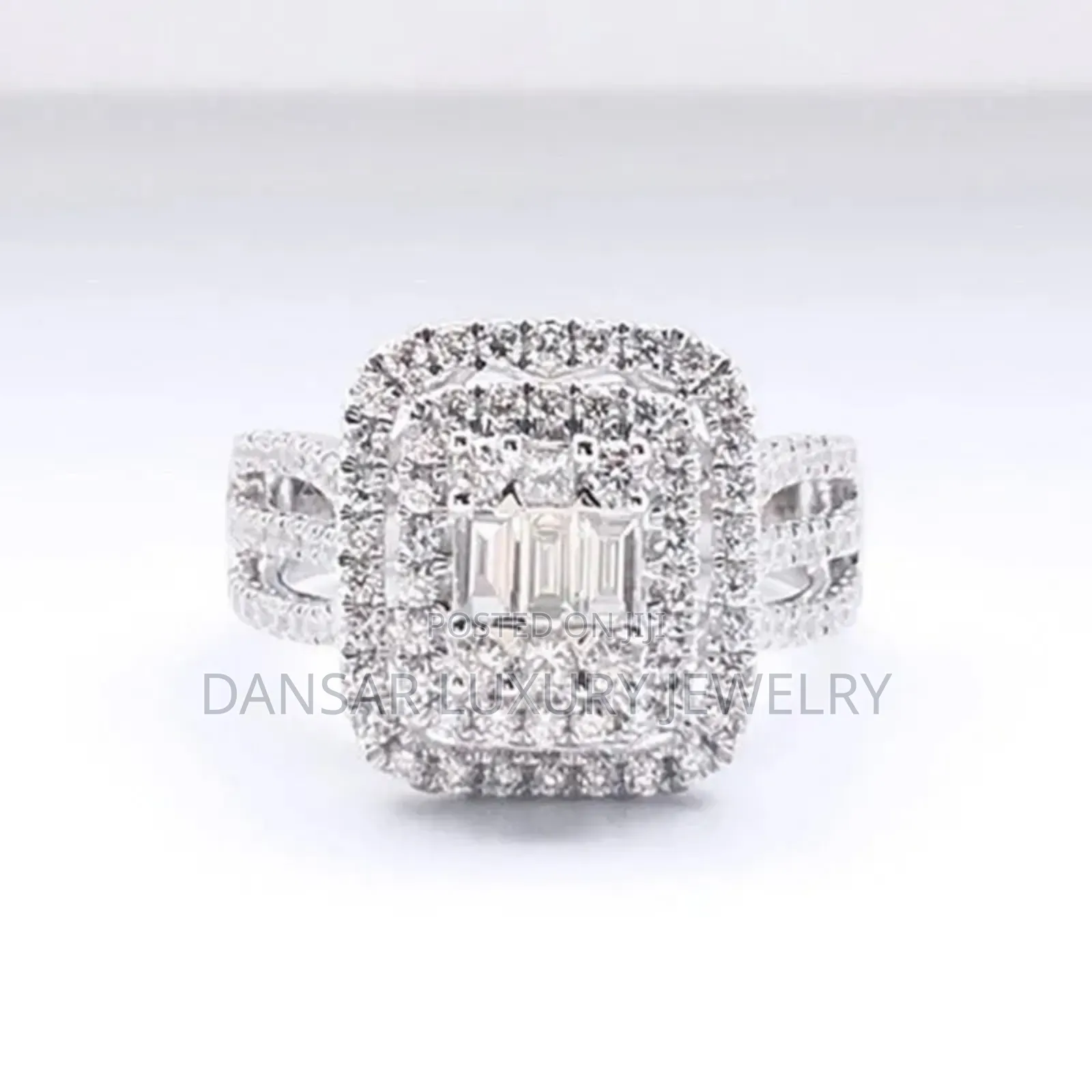 Sugar Luxury Proposal Ring