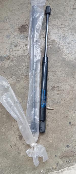 Bonnet Shock for Sonata 2012-2017 Set