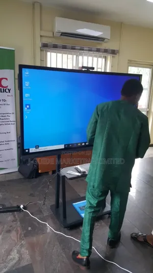 All-in-One Interactive Smart Board