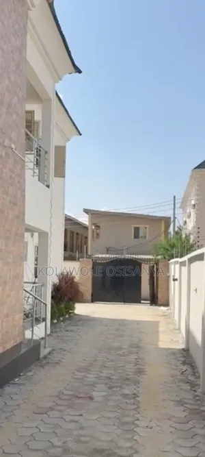 Photo - 4bdrm Block of Flats in Seaside Governors Road for sale