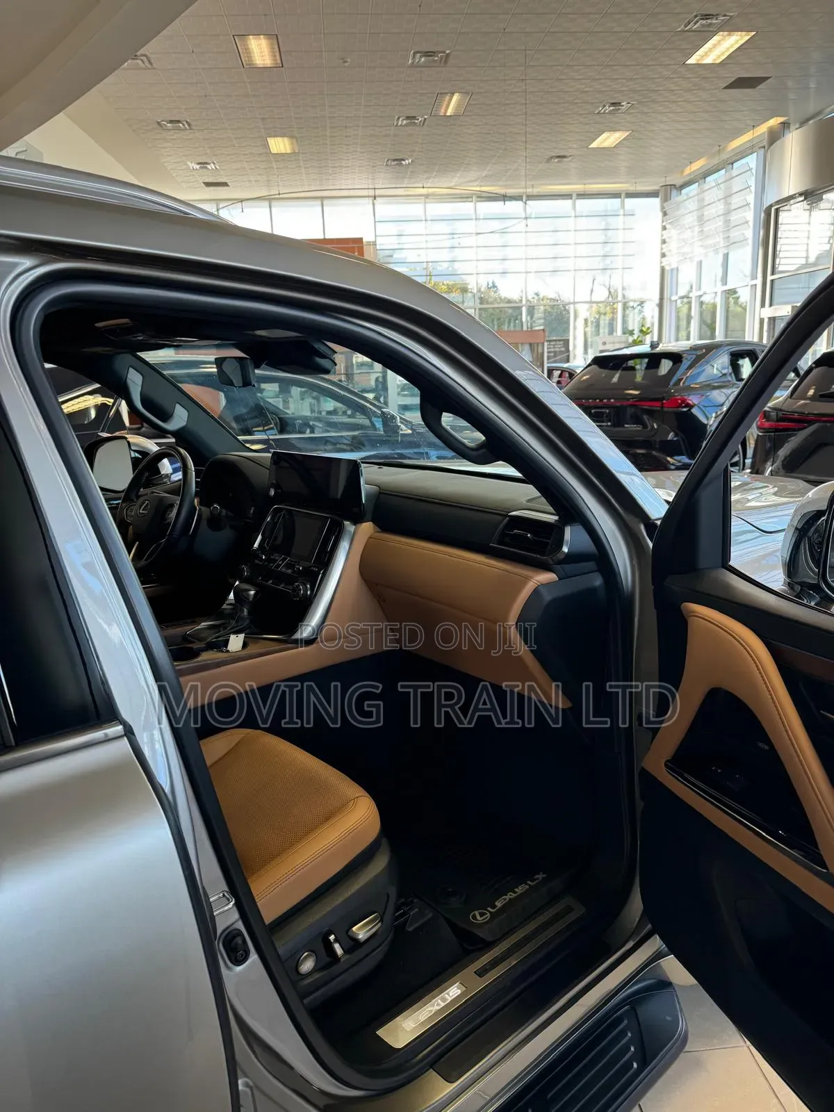 Lexus LX 2024 Silver