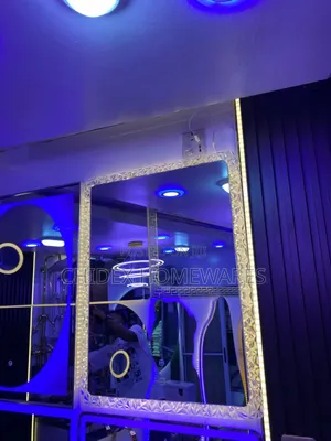 Crystal Mirror