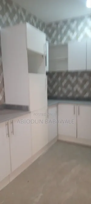 2bdrm Block of Flats in Jahi District Abuja for rent