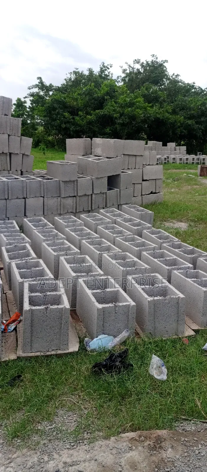Standard Vibrated Blocks