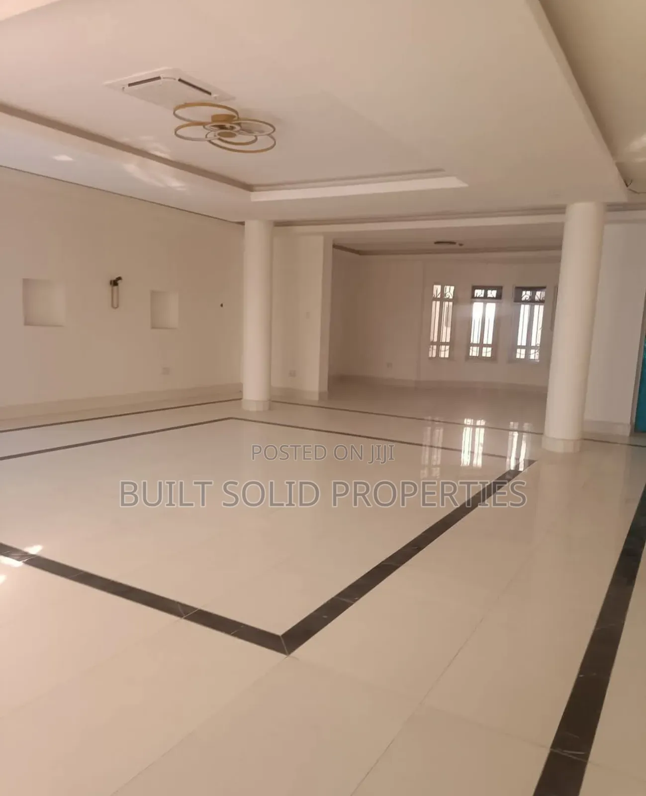 7bdrm Maisonette in Katampe for sale