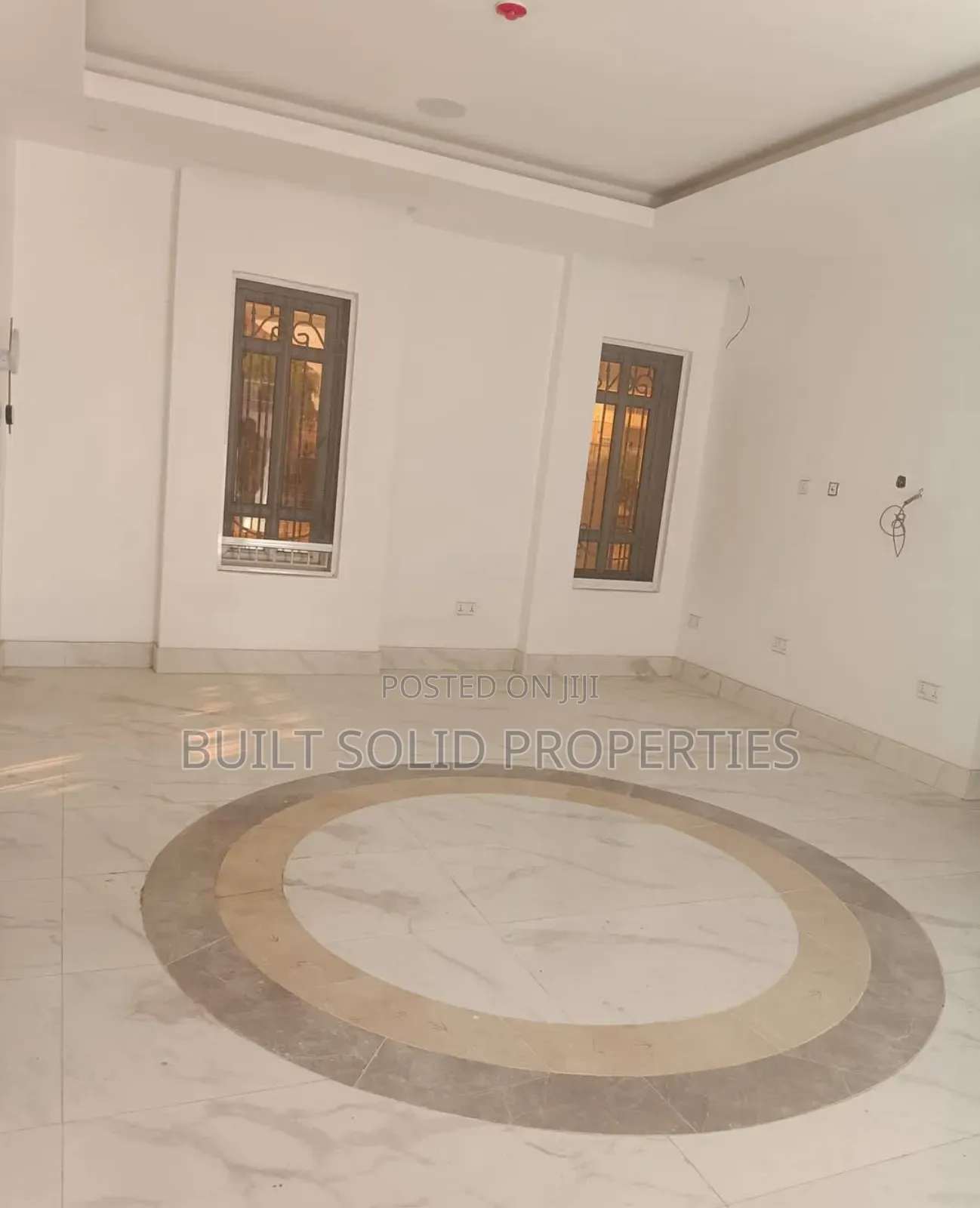 7bdrm Maisonette in Katampe for sale